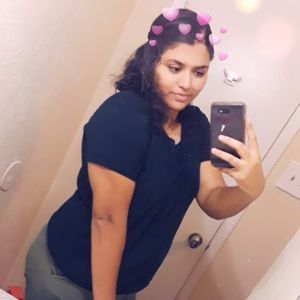 Meet your Posher, Roxana